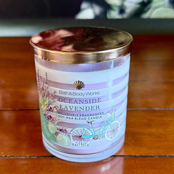 2 for $30 SALE - NEW Bath & Body Works Single Wick Candle OCEANSIDE LAVENDER - Picture 1 of 3